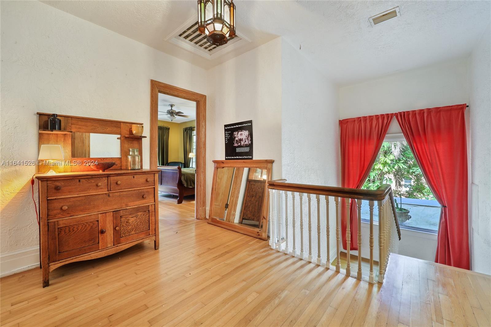 SHADOWLAWN - Residential