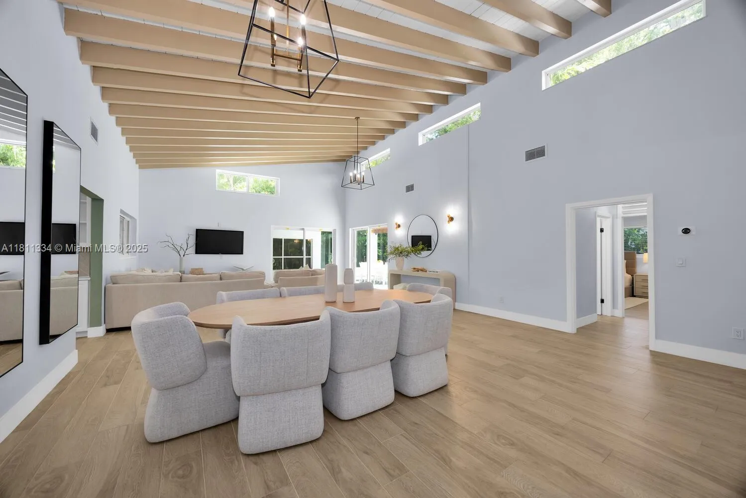 Coral Gables, Florida 33134, United States, 4 Bedrooms Bedrooms, ,3 BathroomsBathrooms,Residential,Active,149030