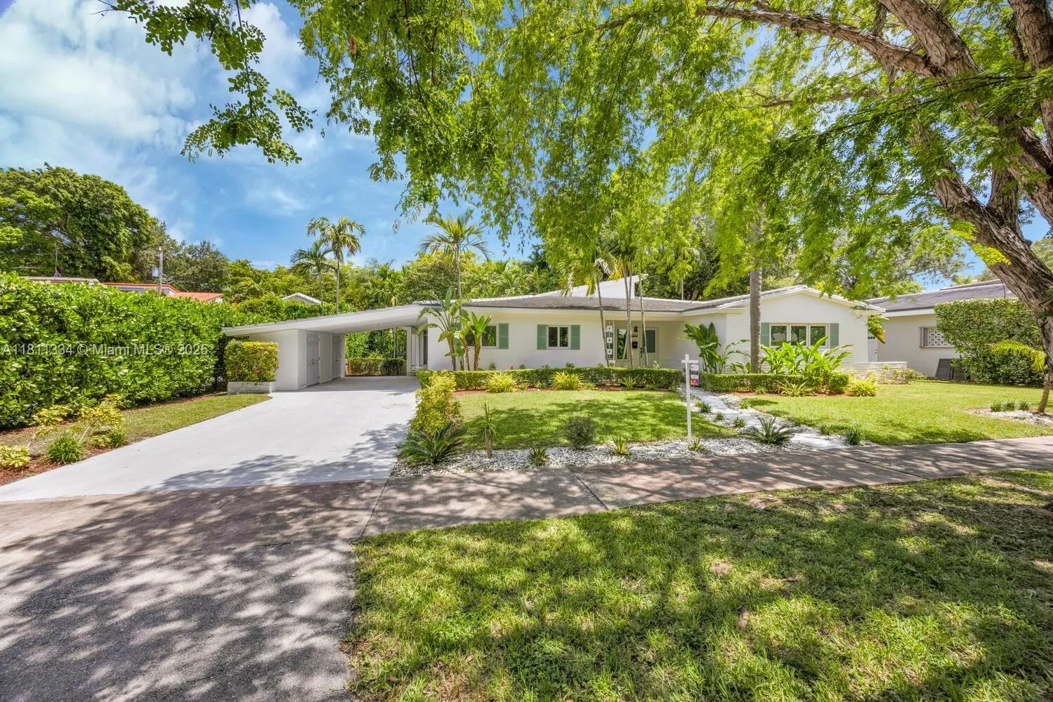 Coral Gables, Florida 33134, United States, 4 Bedrooms Bedrooms, ,3 BathroomsBathrooms,Residential,Active,149030