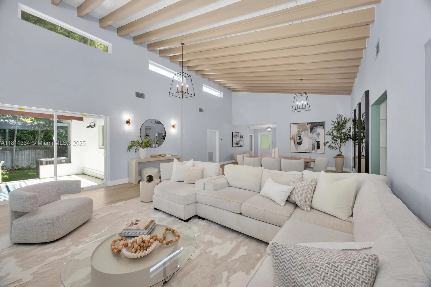 Coral Gables, Florida 33134, United States, 4 Bedrooms Bedrooms, ,3 BathroomsBathrooms,Residential,Active,149030