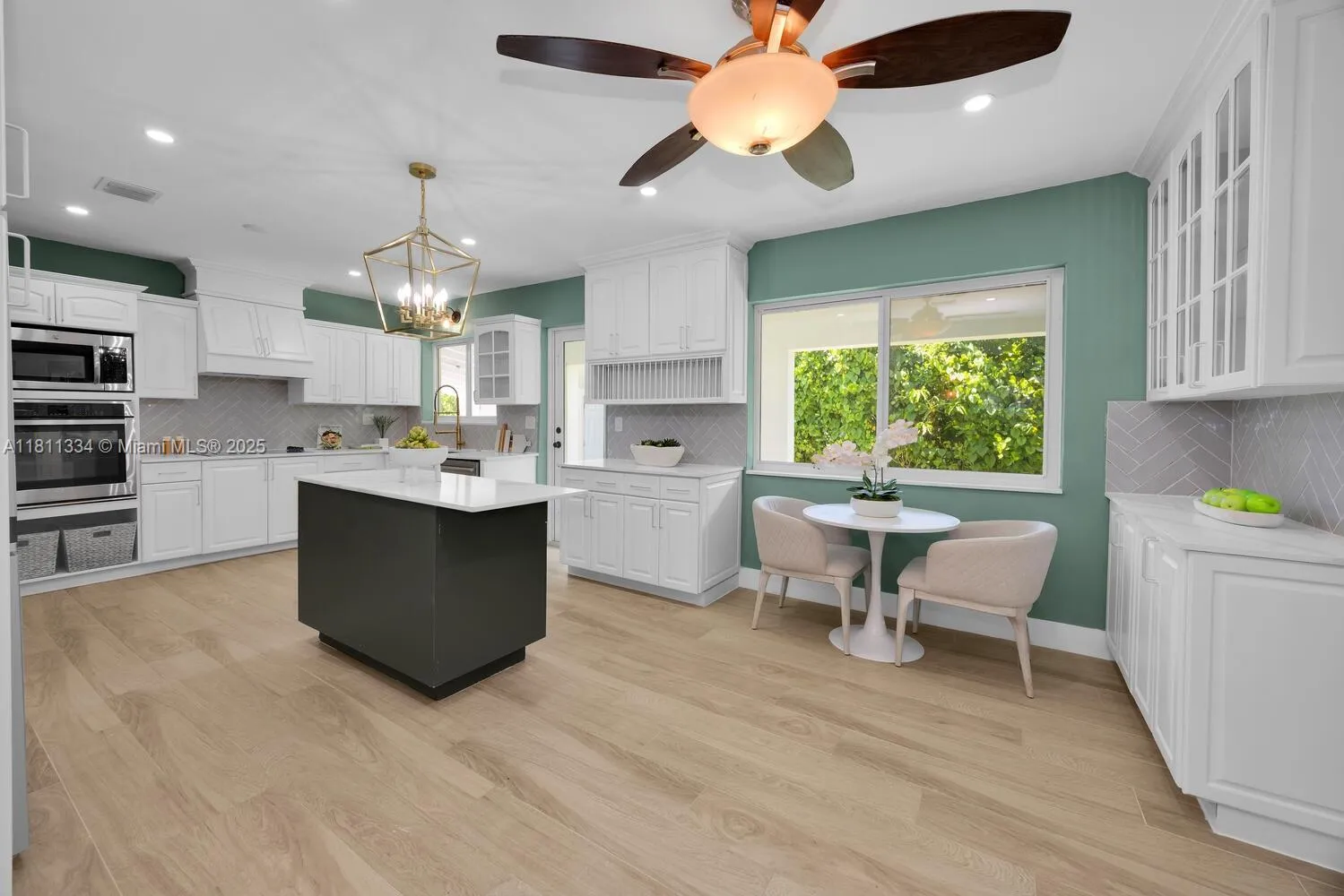 Coral Gables, Florida 33134, United States, 4 Bedrooms Bedrooms, ,3 BathroomsBathrooms,Residential,Active,149030