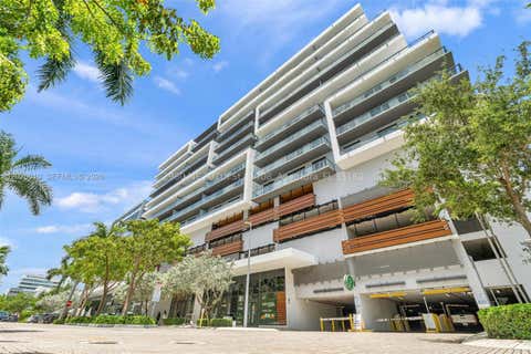 Photo of 2960 NE 207th St #1108, Aventura, FL 33180 (MLS # A12026010)