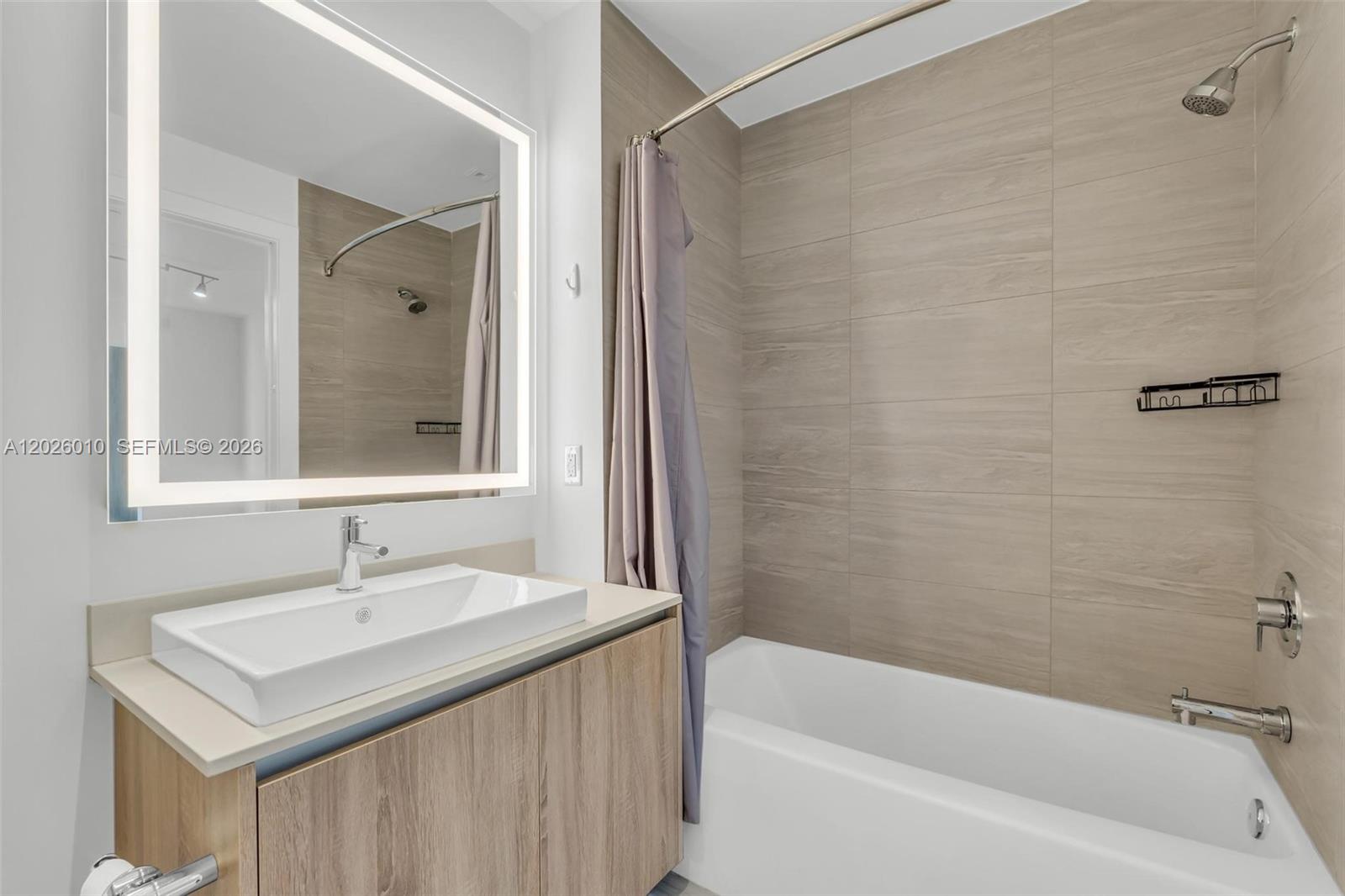 AVENTURA PARKSQUARE RESID - Residential