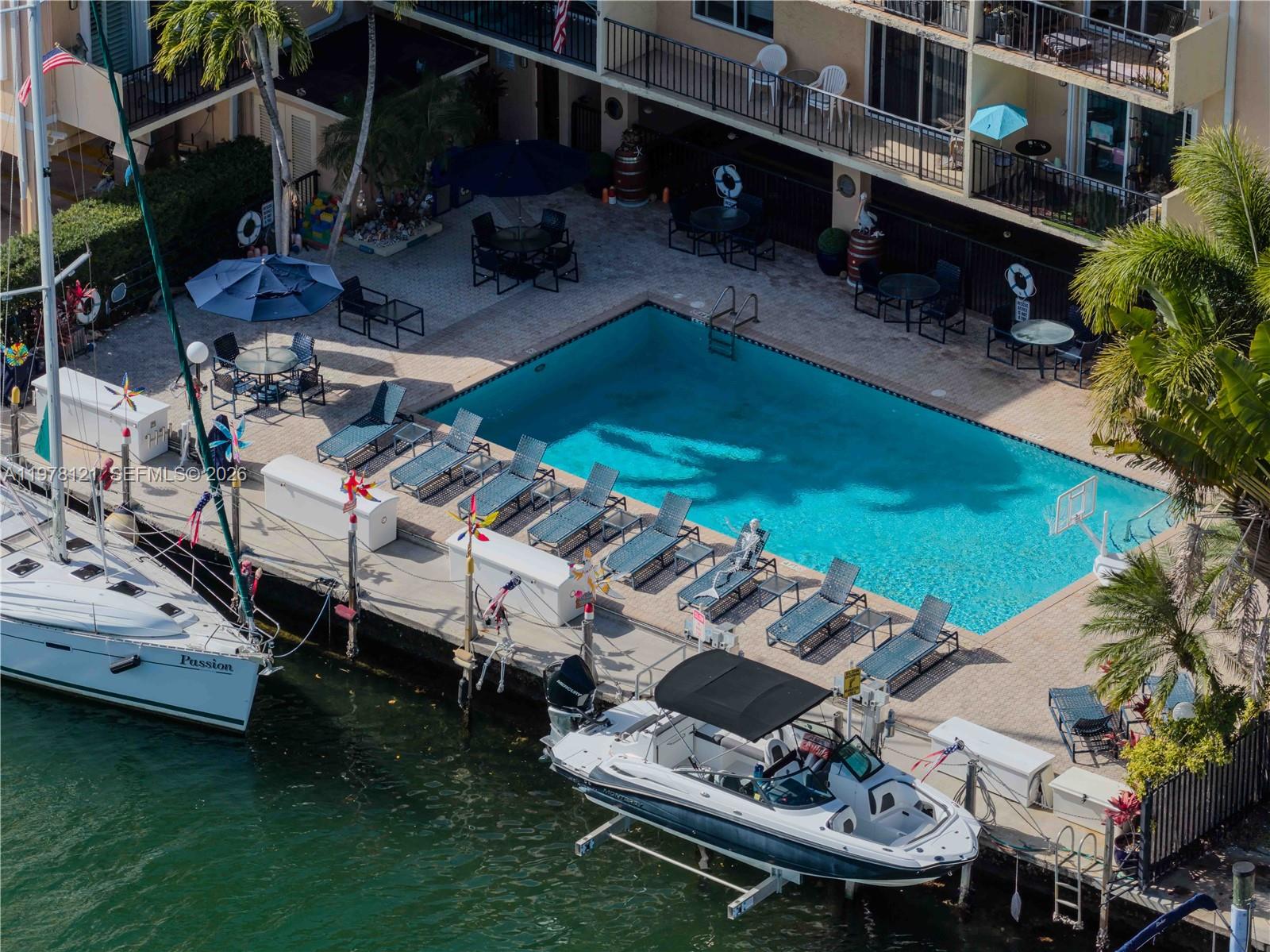 MARINA PARK CONDO PH I - Residential