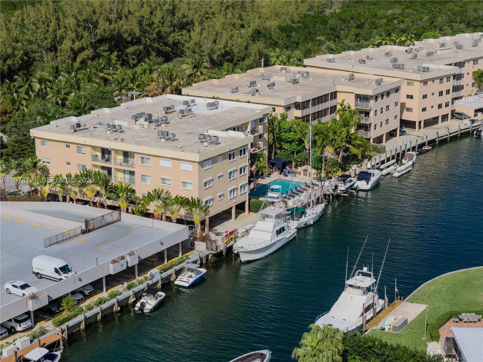 MARINA PARK CONDO PH I - Residential