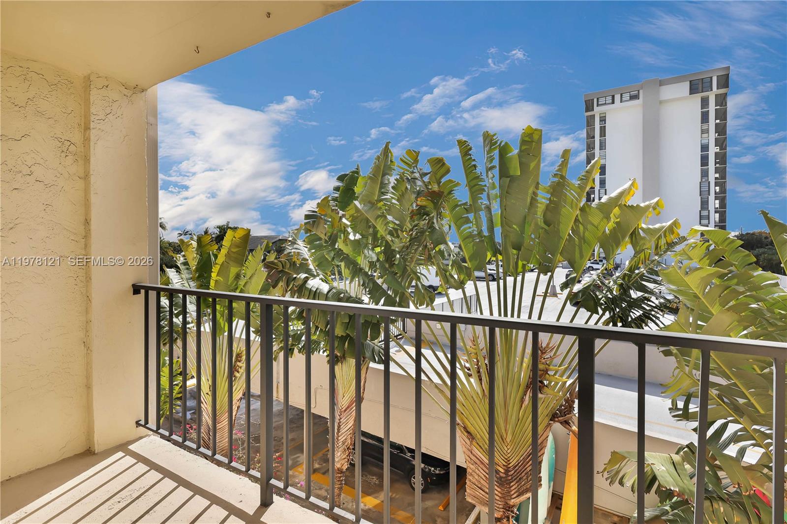 MARINA PARK CONDO PH I - Residential