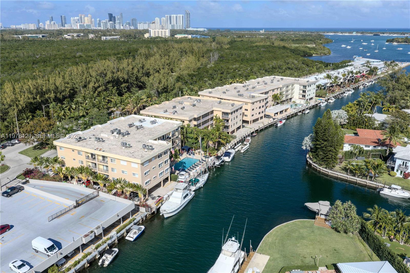 MARINA PARK CONDO PH I - Residential