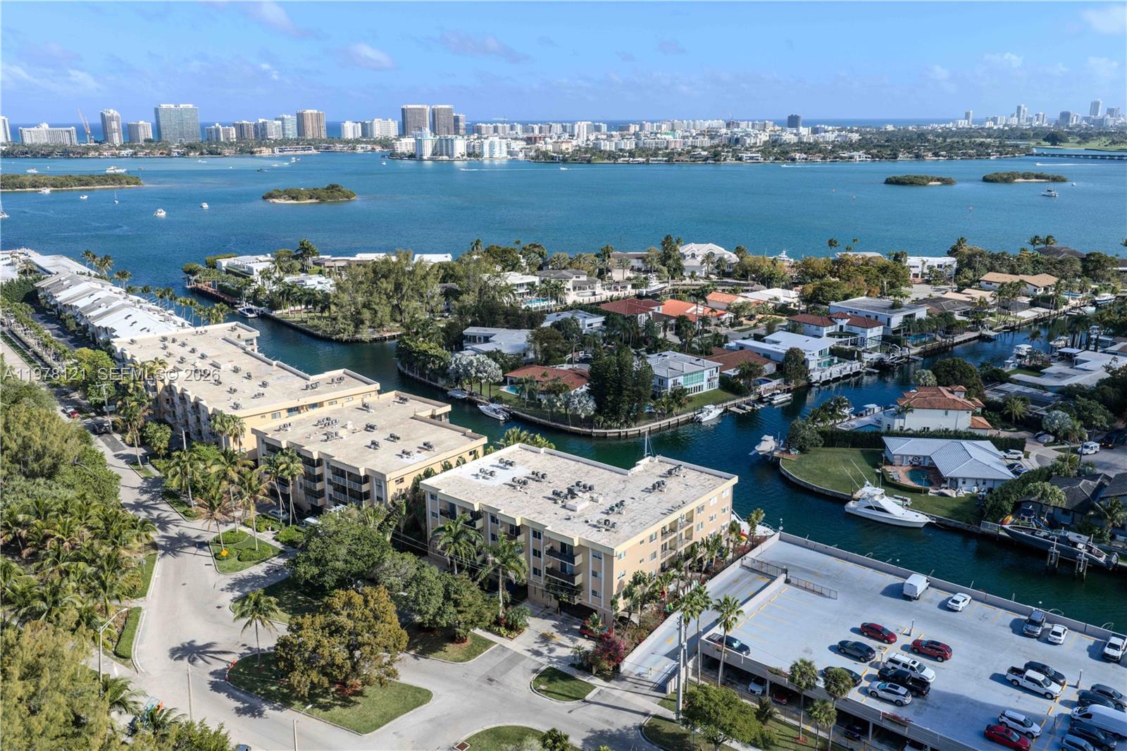 MARINA PARK CONDO PH I - Residential