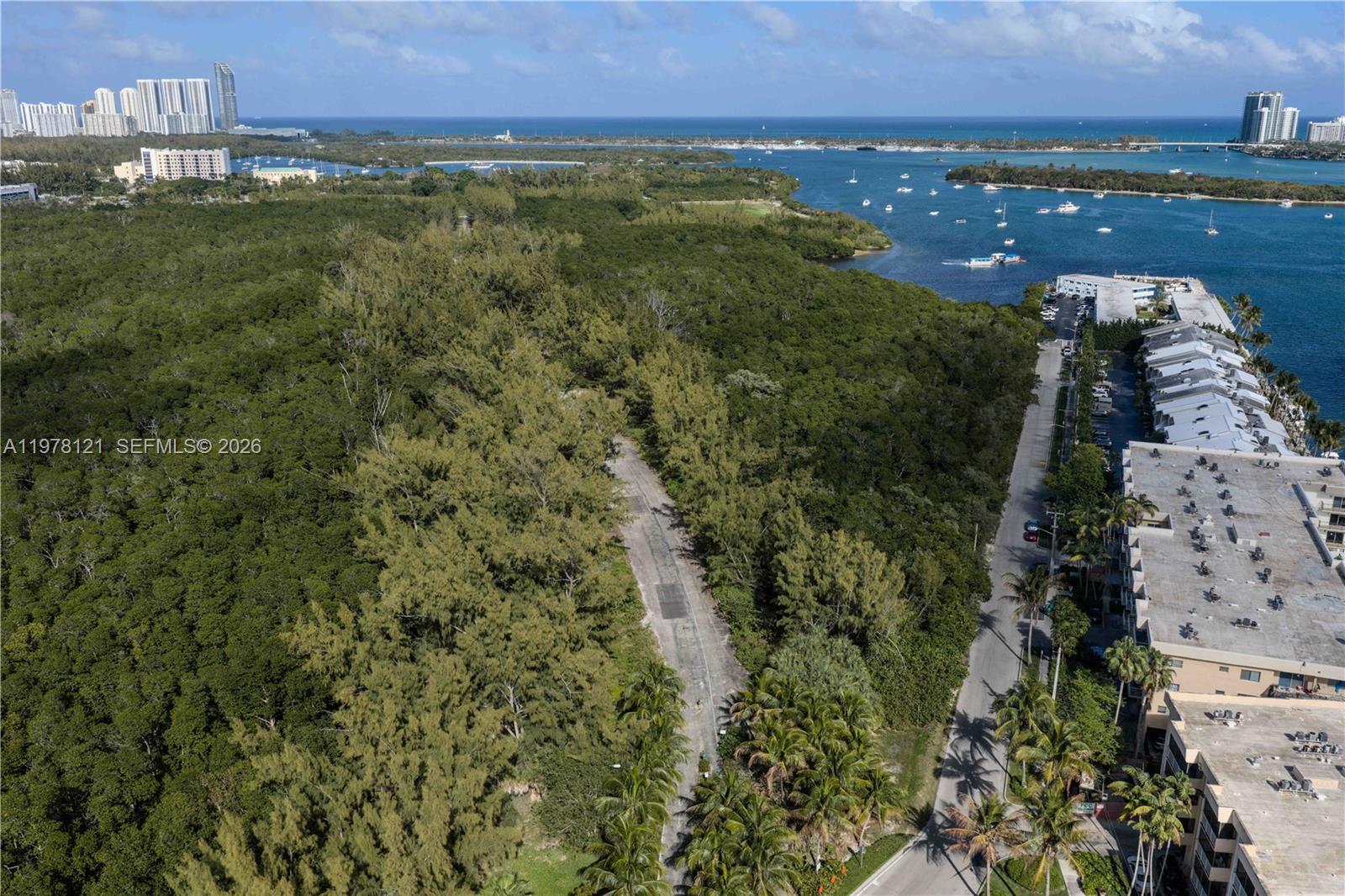 MARINA PARK CONDO PH I - Residential