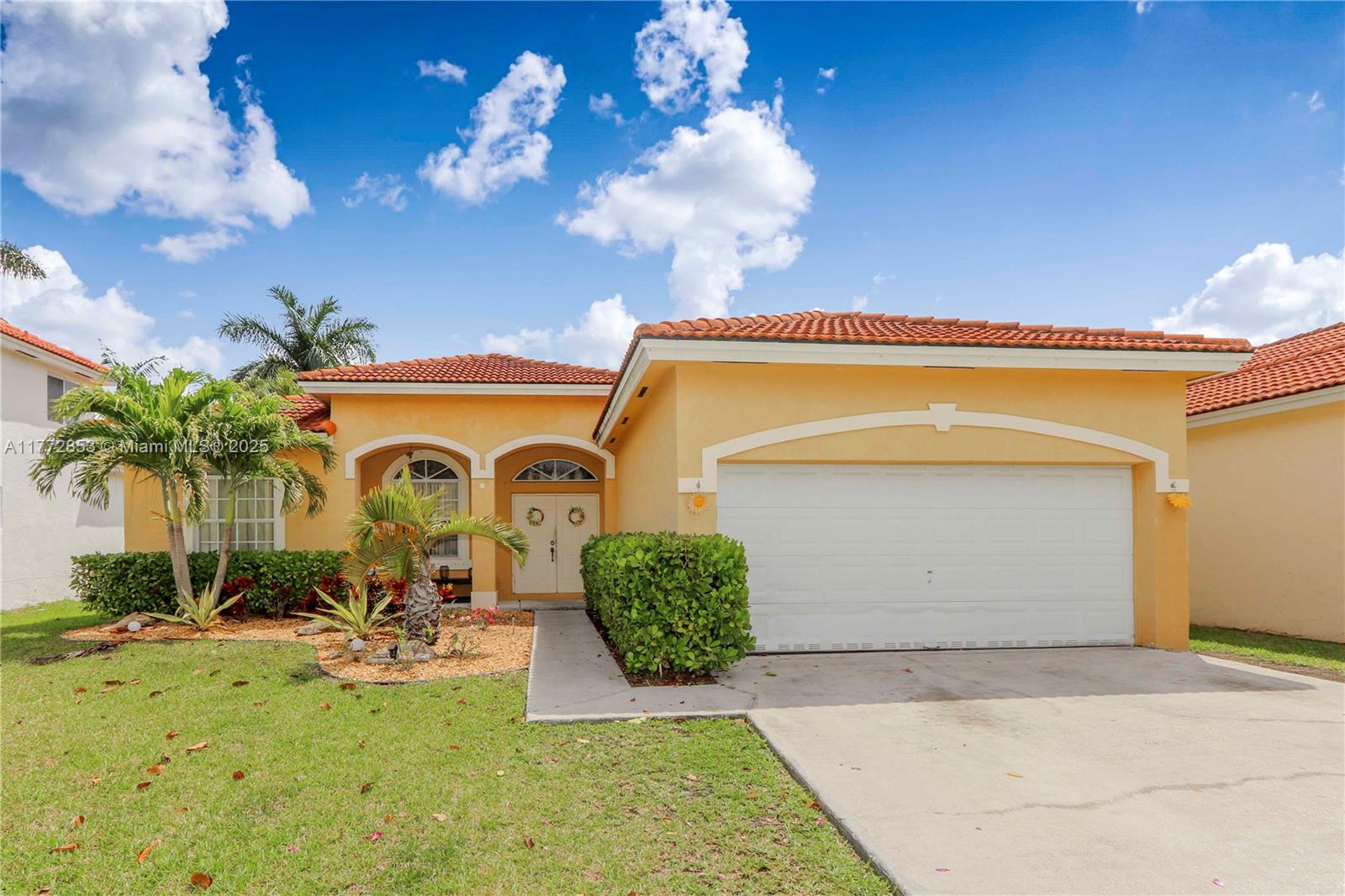 Property for Sale at 515 Se 30th Dr, Homestead, Miami-Dade County, Florida - Bedrooms: 5 
Bathrooms: 3  - $550,000