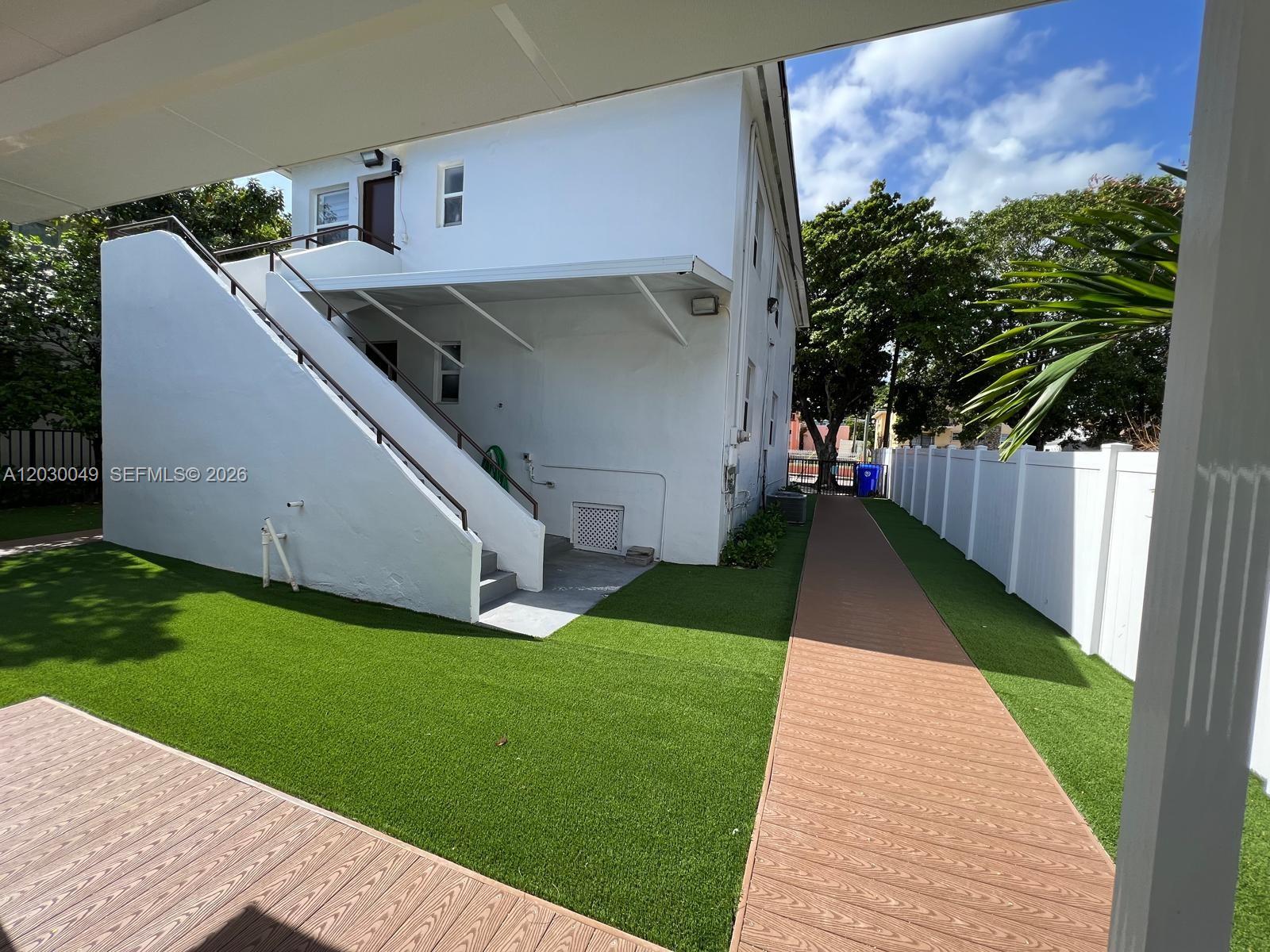 331 SW 11th Ave