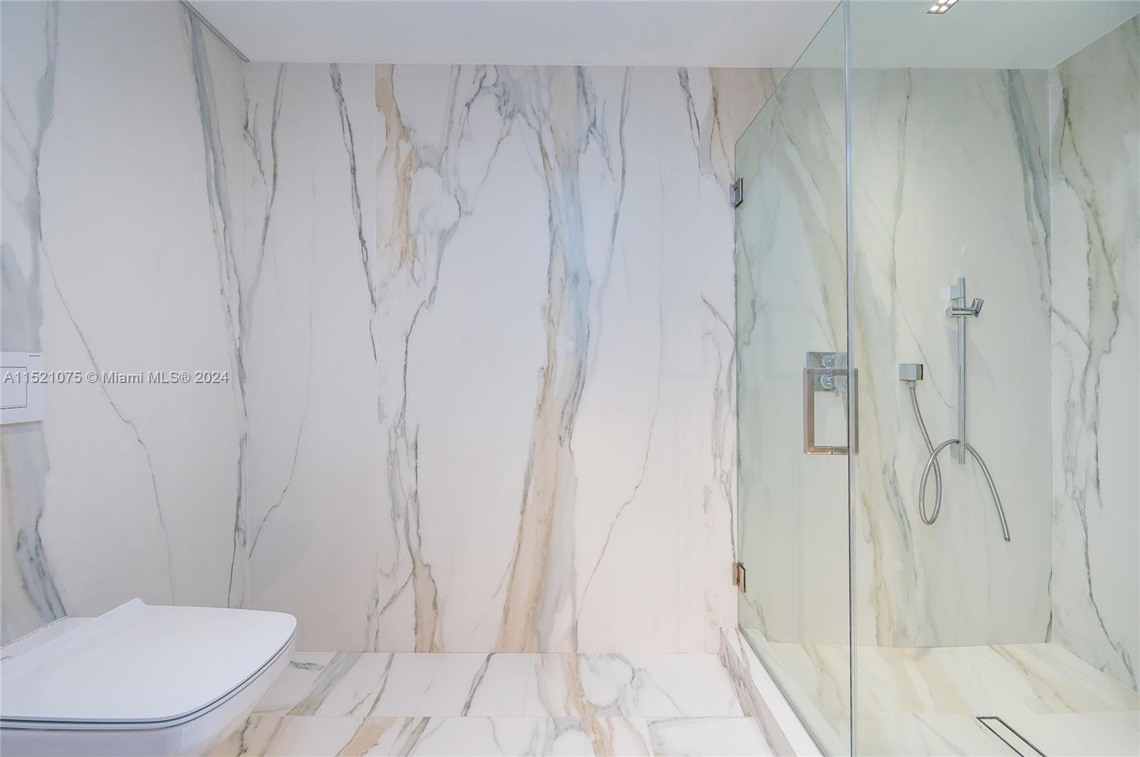 JADE OCEAN CONDO - Residential