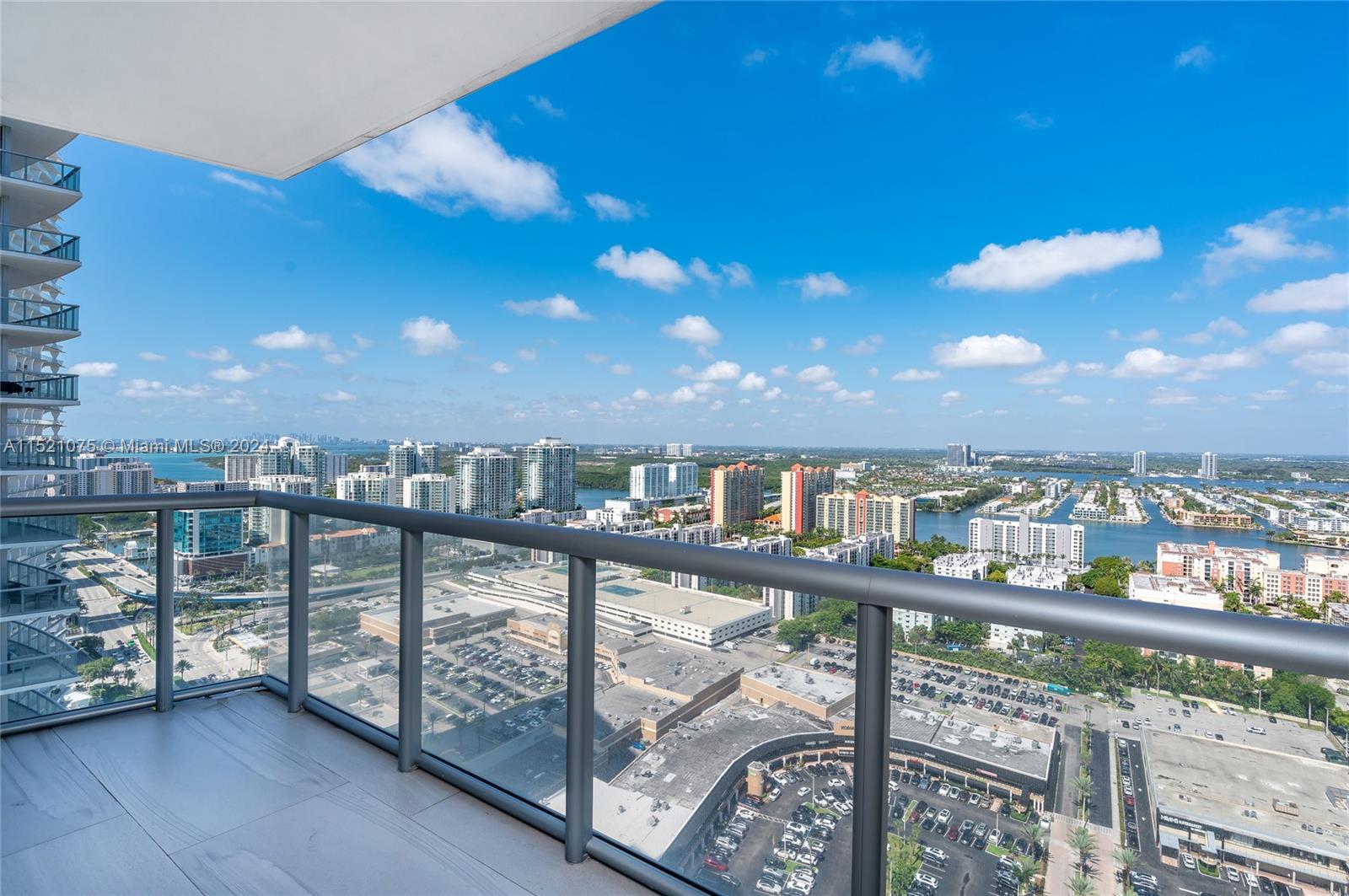 JADE OCEAN CONDO - Residential