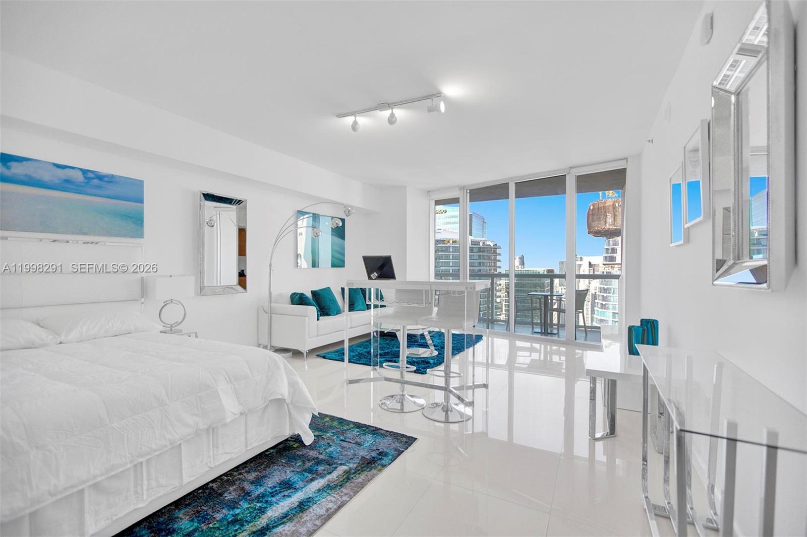 ICONBRICKELL CONDO NO 1 - Residential Lease