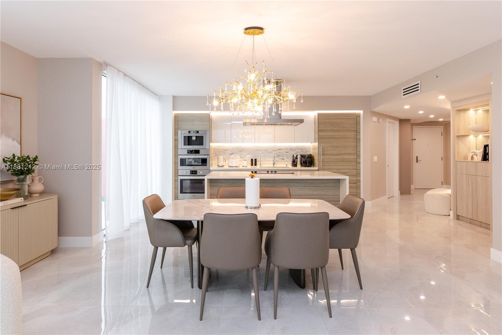 PARQUE TOWERS CONDO - Residential