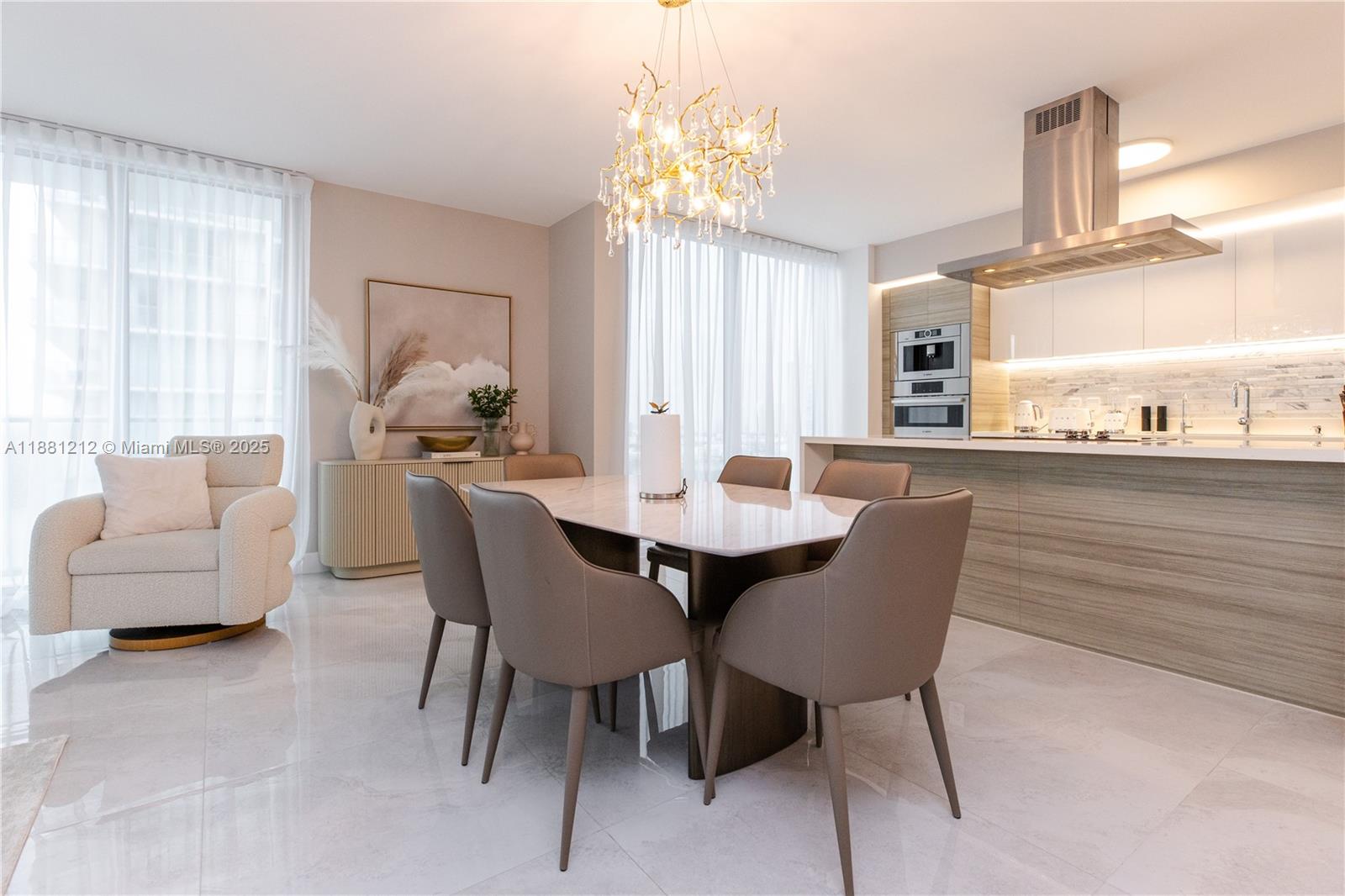 PARQUE TOWERS CONDO - Residential