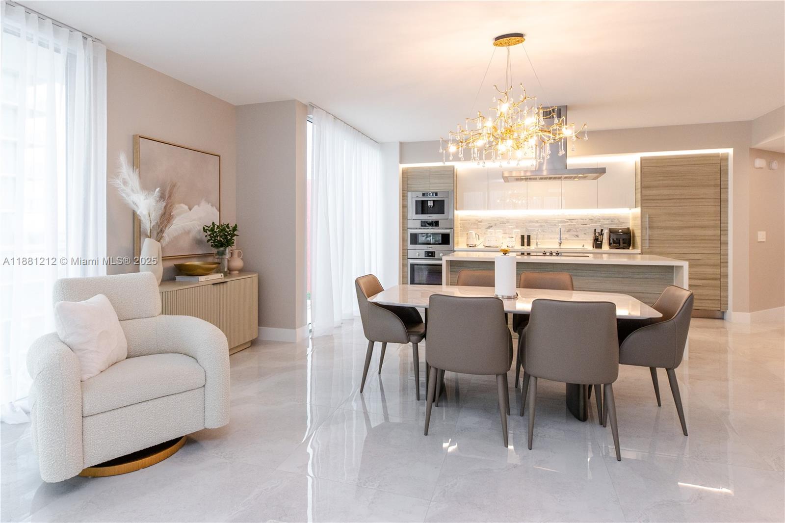 PARQUE TOWERS CONDO - Residential