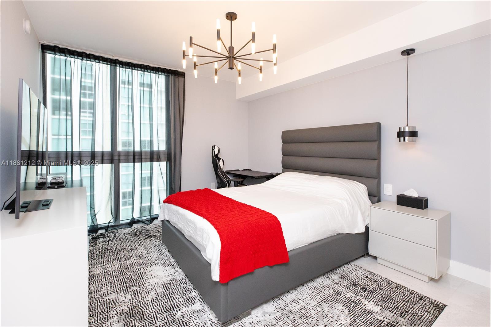 PARQUE TOWERS CONDO - Residential