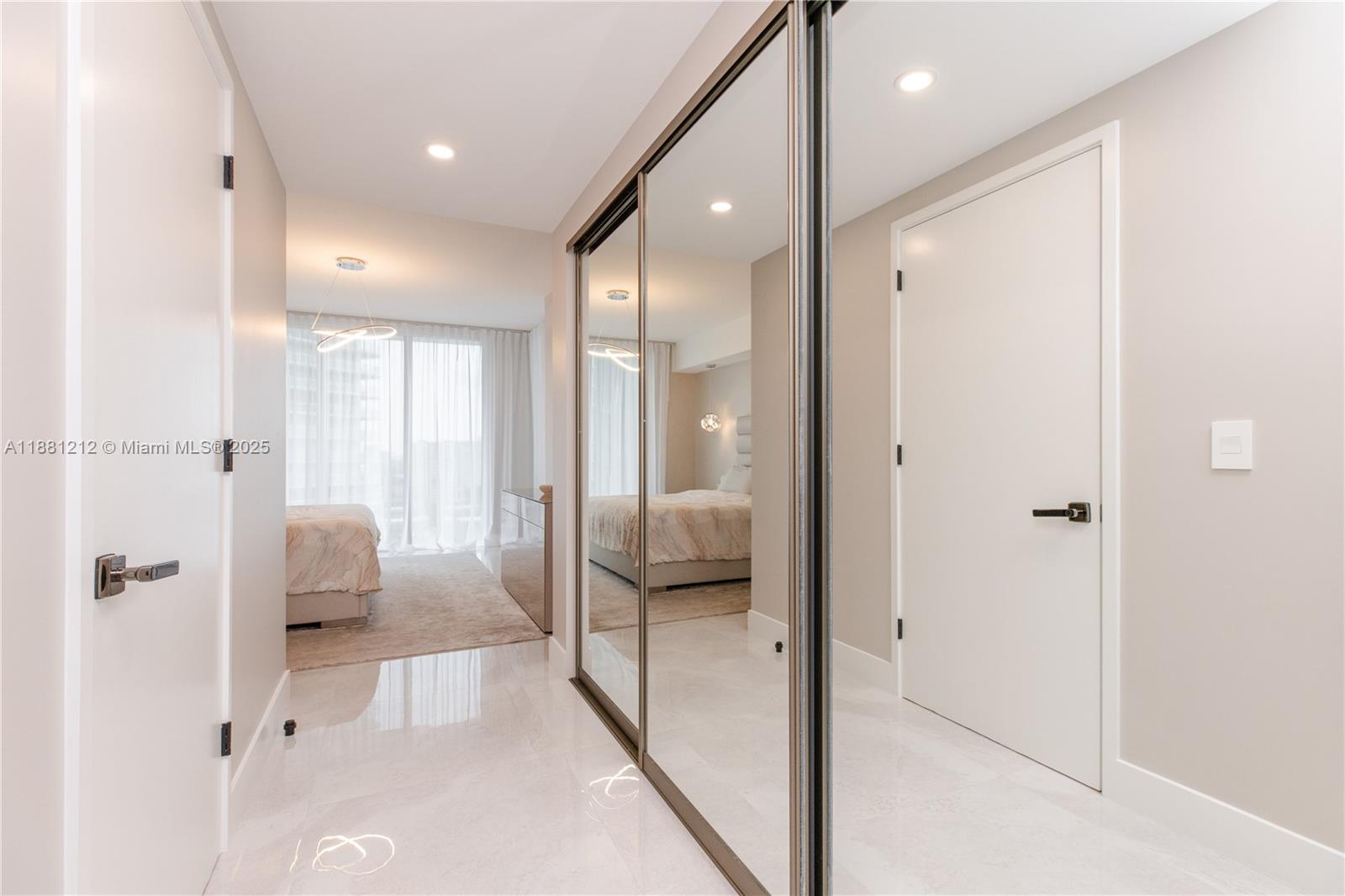 PARQUE TOWERS CONDO - Residential