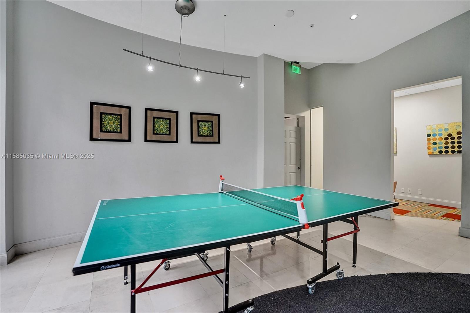 SIAN OCEAN RESIDENCES CON - Residential Lease