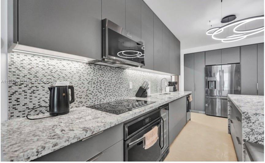 SIAN OCEAN RESIDENCES CON - Residential Lease