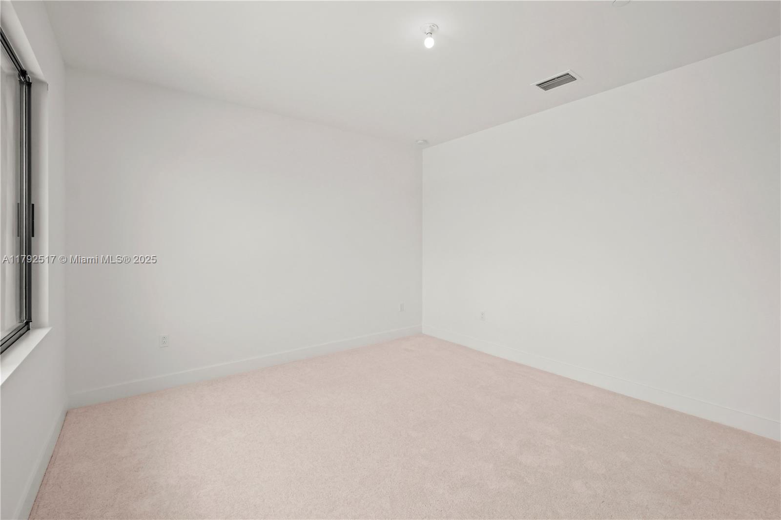 AVENIR POD - Residential Lease