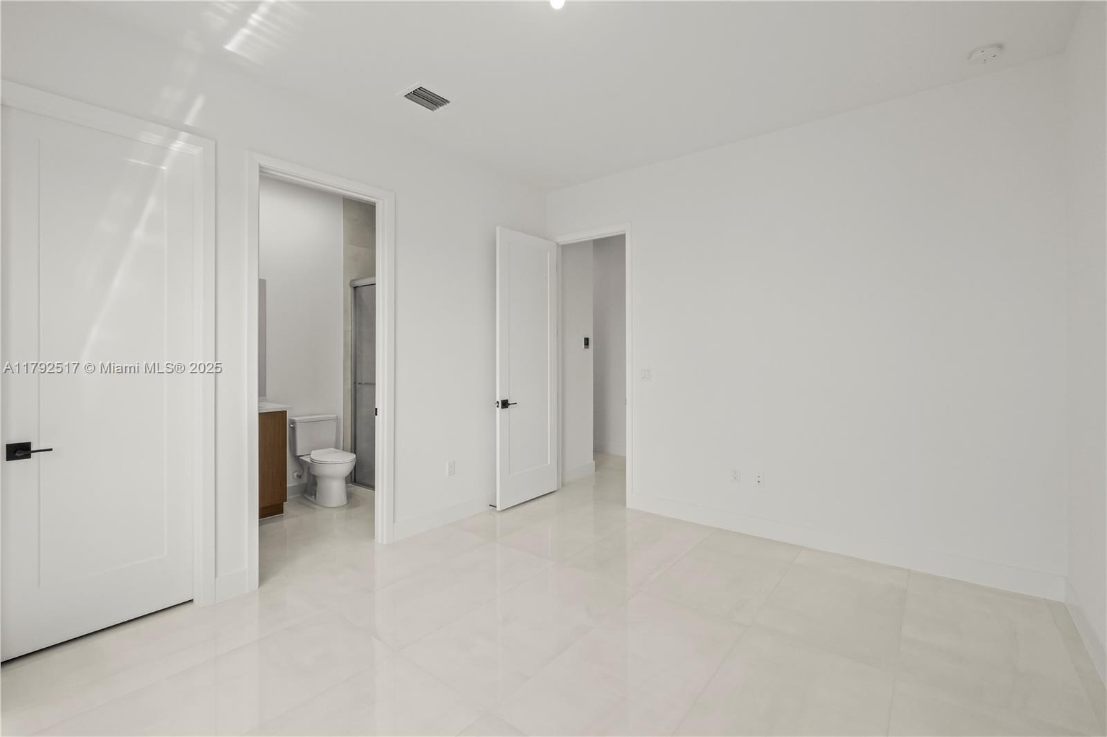 AVENIR POD - Residential Lease