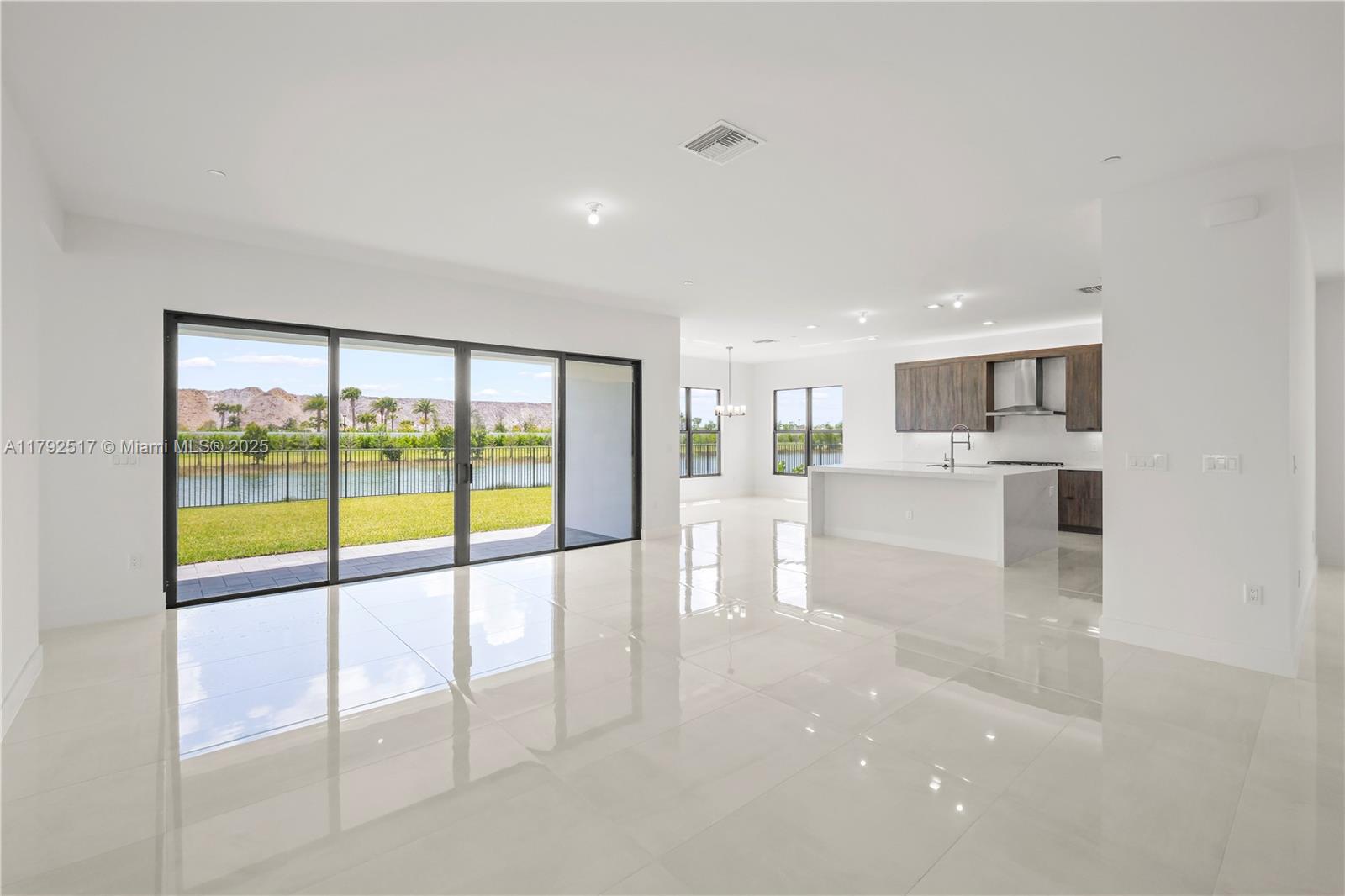 AVENIR POD - Residential Lease