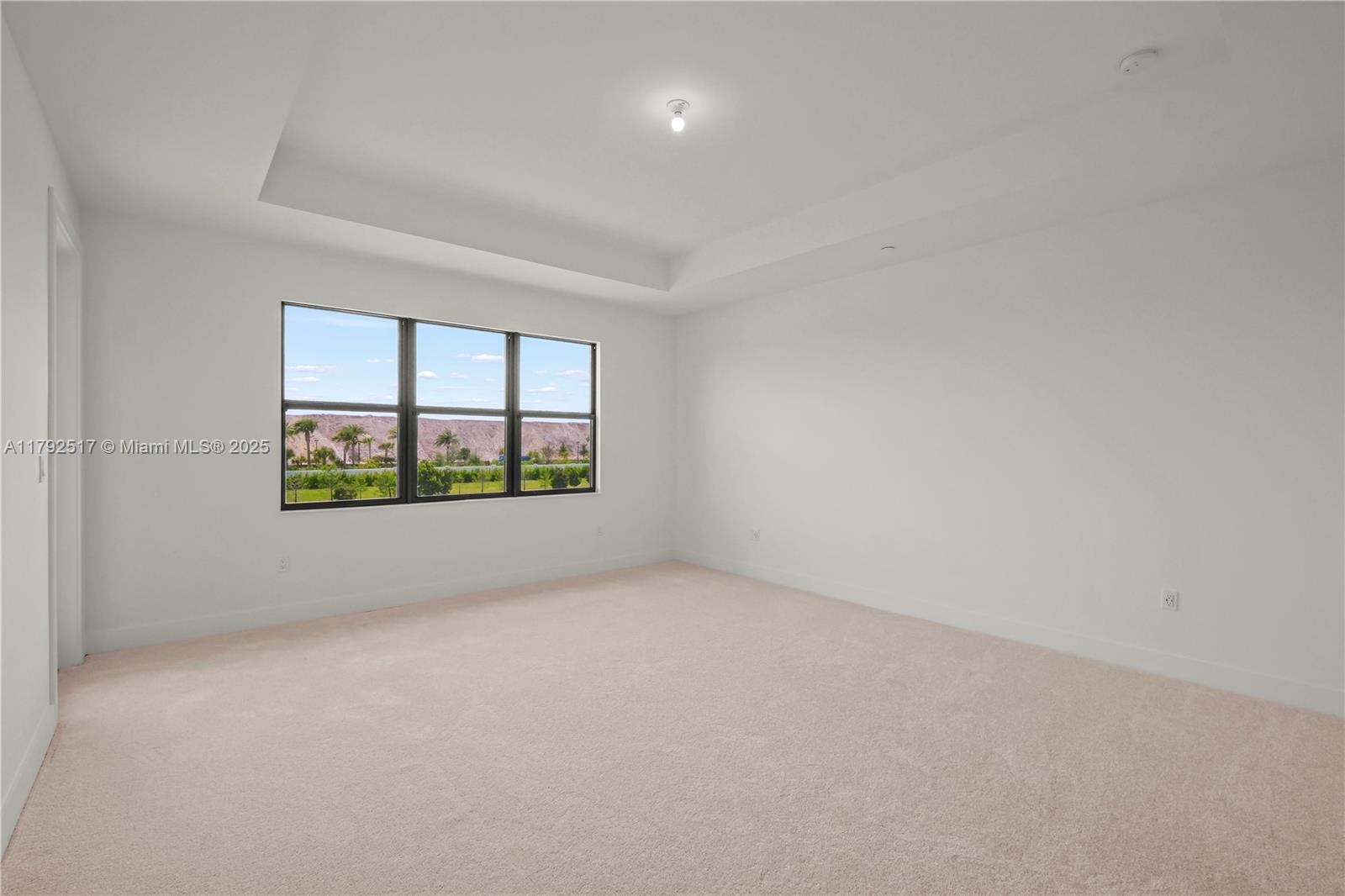 AVENIR POD - Residential Lease