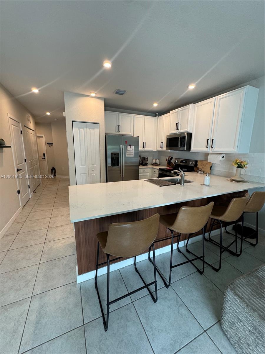 COSTA BLANCA VILLAS - Residential Lease