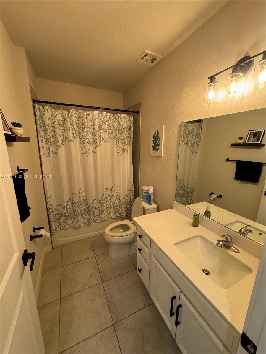 COSTA BLANCA VILLAS - Residential Lease