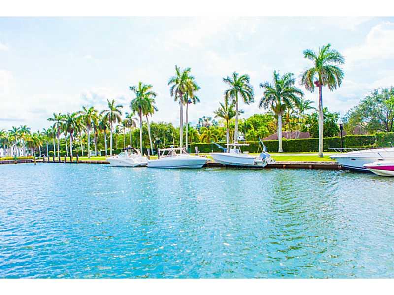 5 55 41 GABLES ESTS NO 3 - Residential