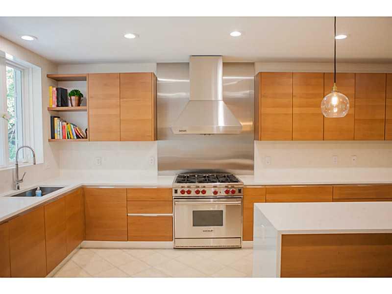 5 55 41 GABLES ESTS NO 3 - Residential