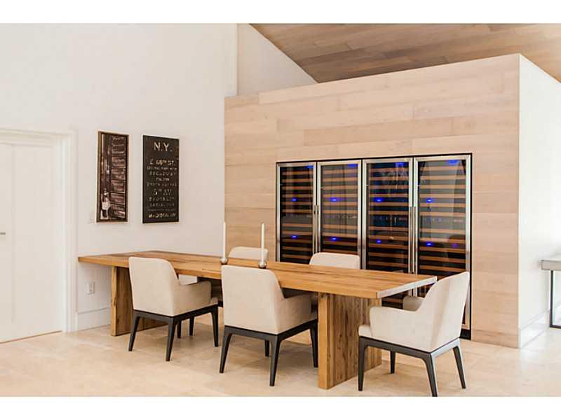 5 55 41 GABLES ESTS NO 3 - Residential