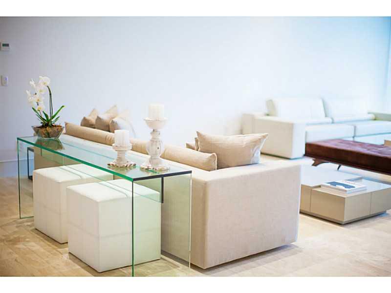 5 55 41 GABLES ESTS NO 3 - Residential