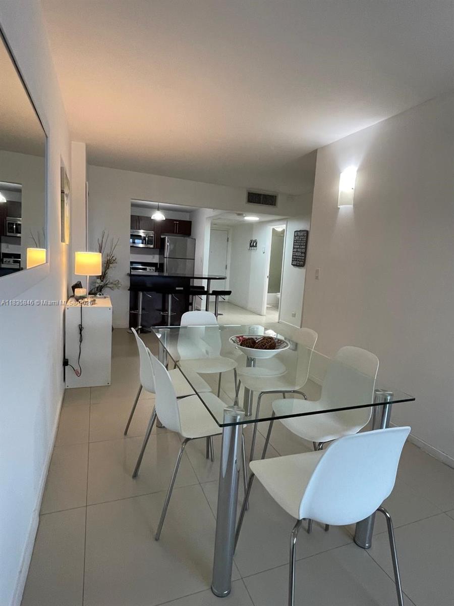 RONEY PALACE CONDO - Residential