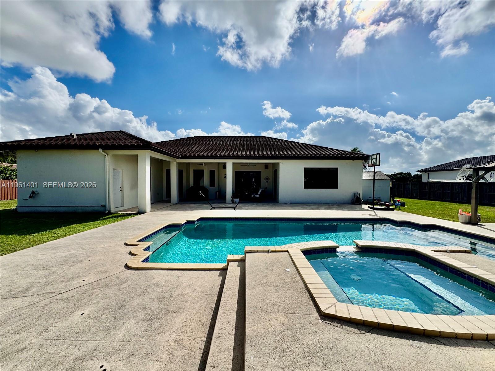 EMERALD GREENS SUB - Residential