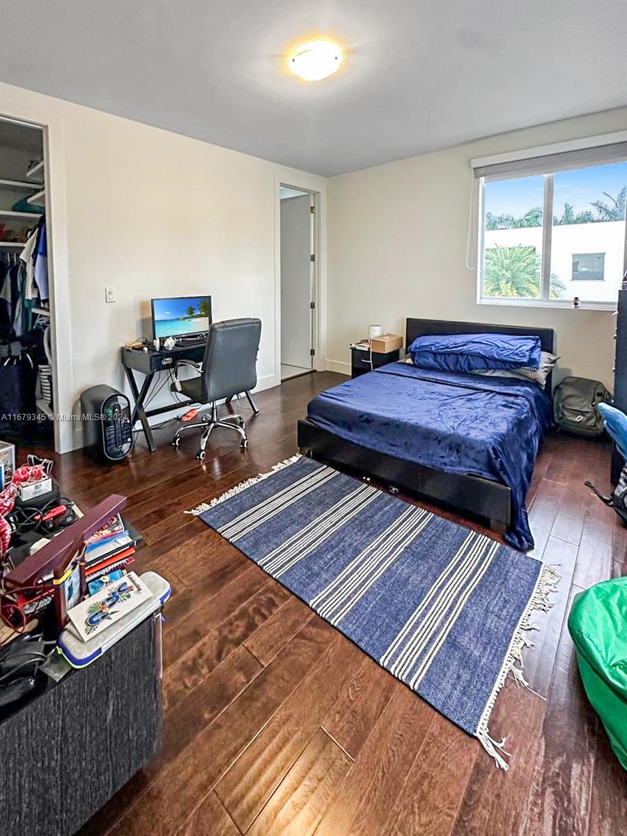 DORAL COMMONS RESIDENTIAL - Residential