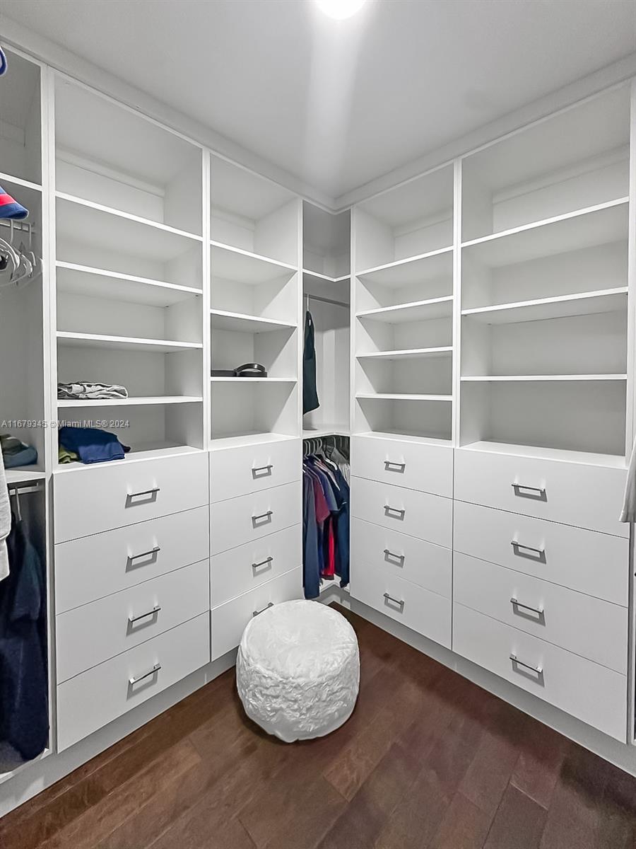 DORAL COMMONS RESIDENTIAL - Residential