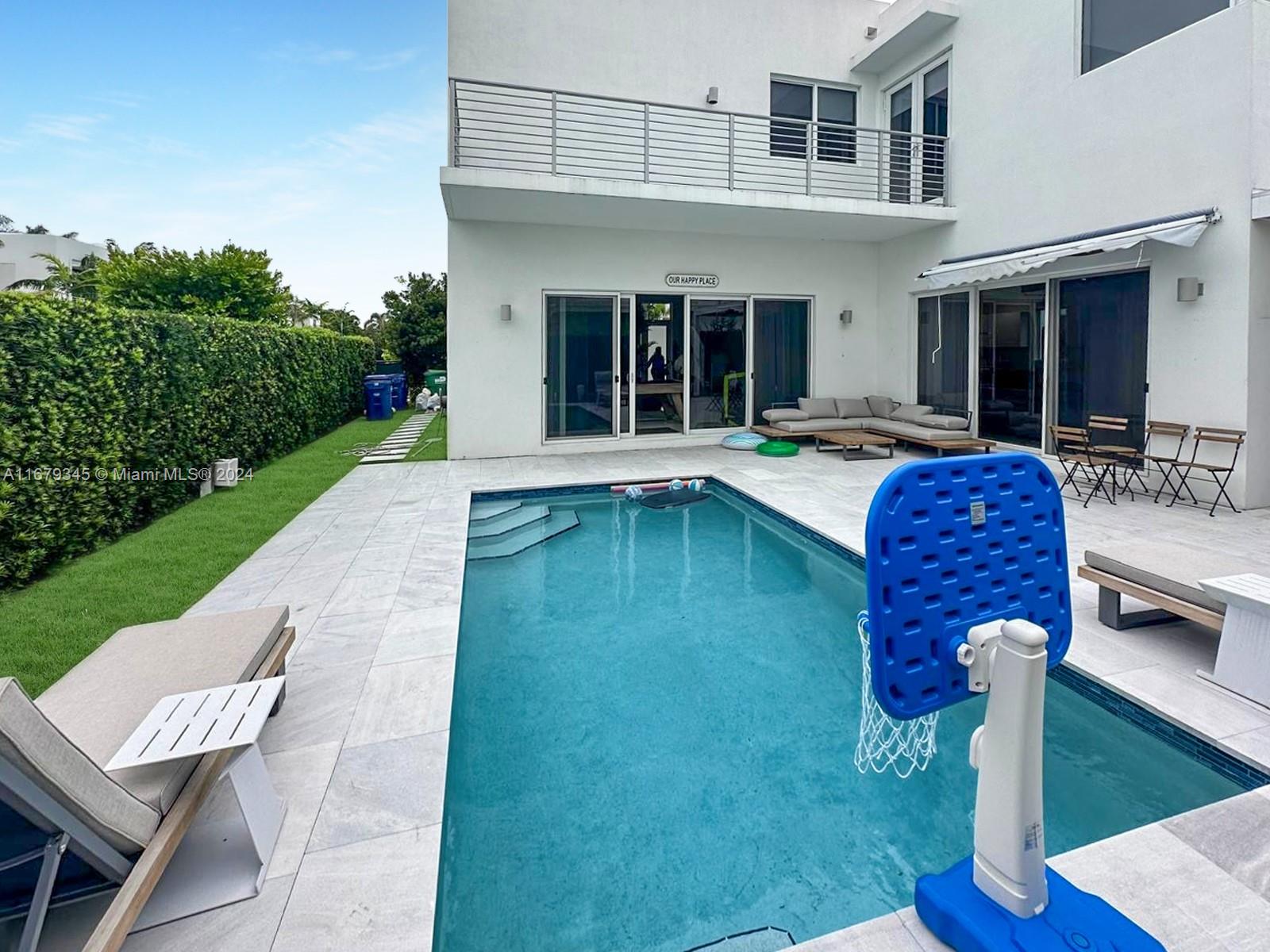 DORAL COMMONS RESIDENTIAL - Residential