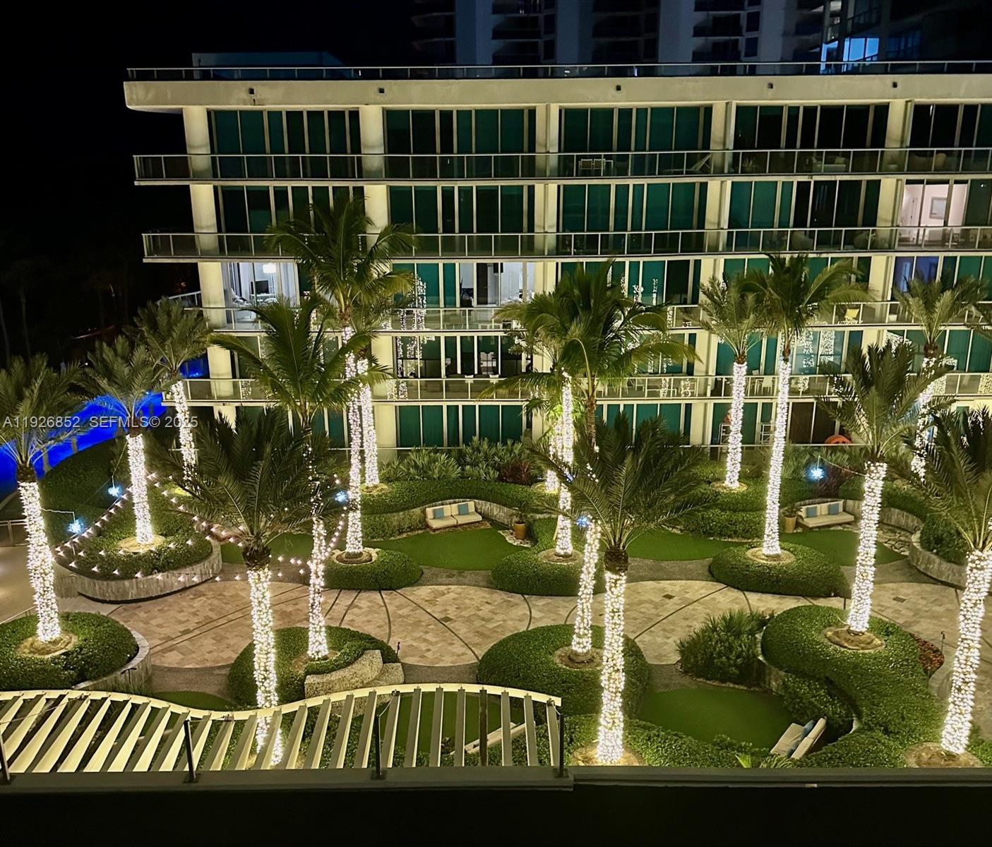 CENTRAL CARILLON BEACH - Residential