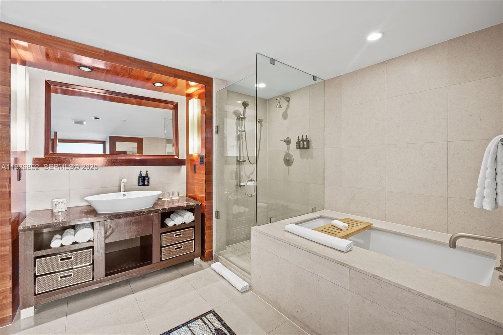 CENTRAL CARILLON BEACH - Residential