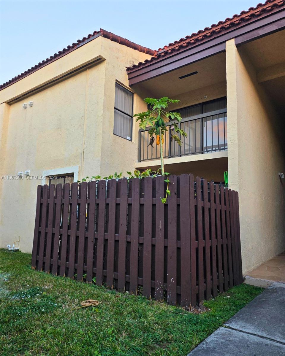 WEST GARDENS VILLAGE COND - Residential Lease