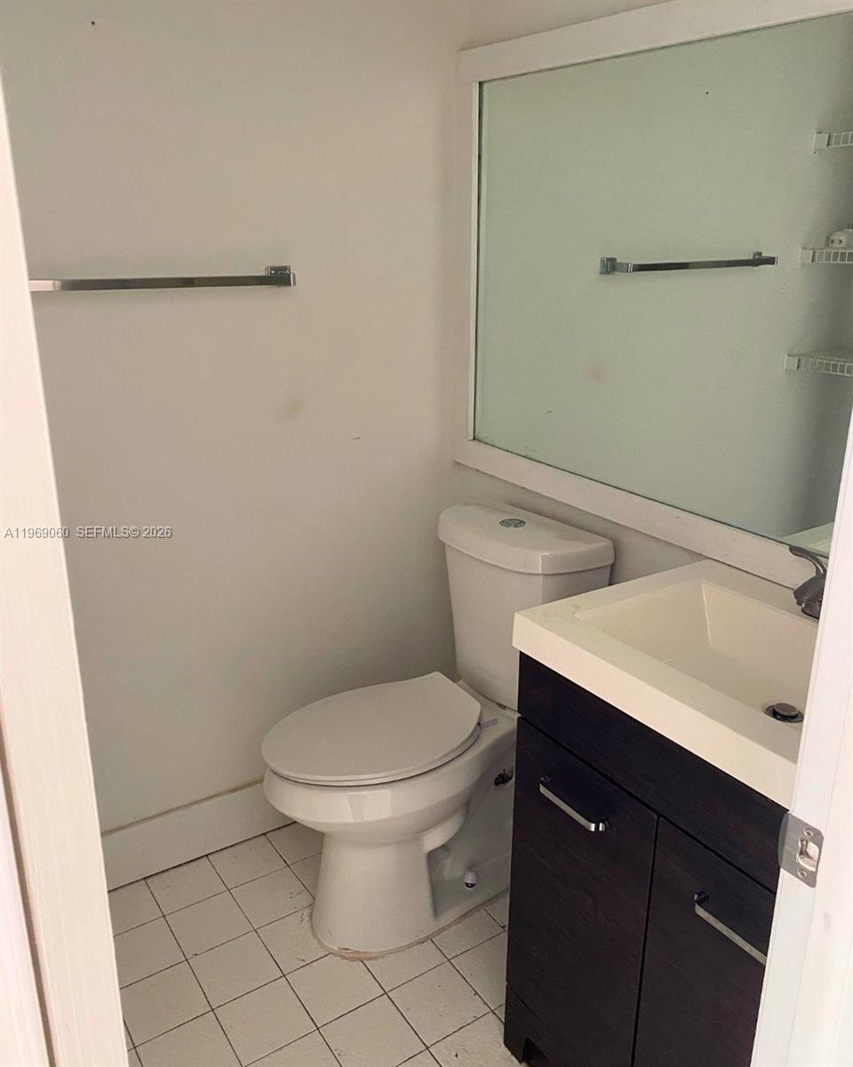 WEST GARDENS VILLAGE COND - Residential Lease