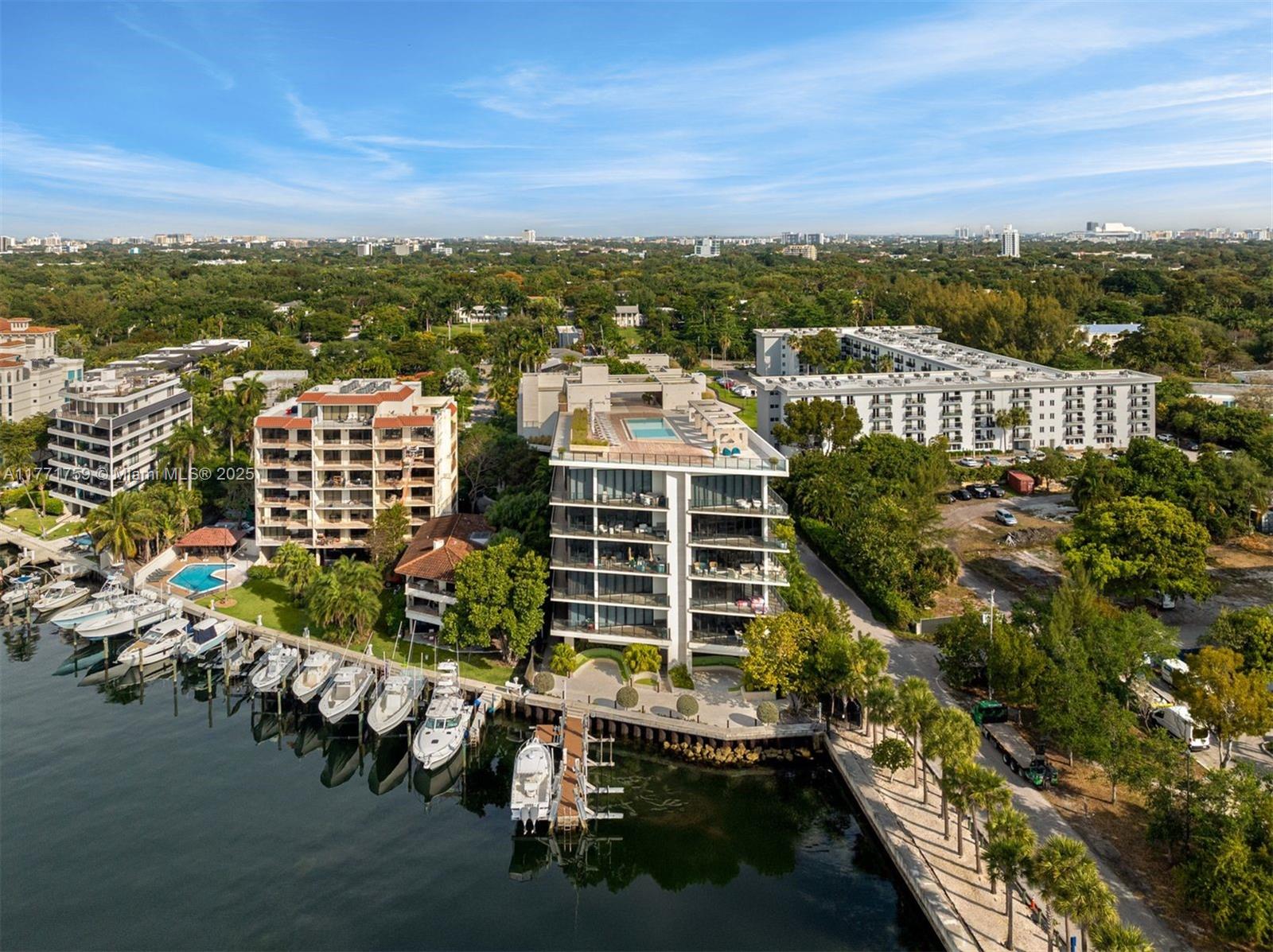 BRICKELLS FLAGLER - Residential