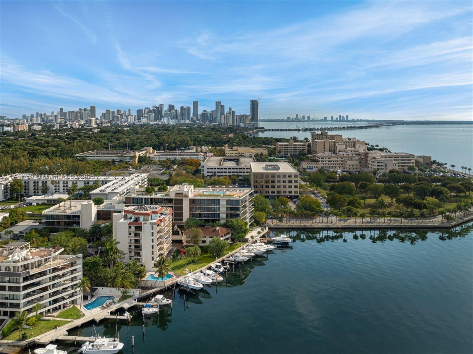 BRICKELLS FLAGLER - Residential
