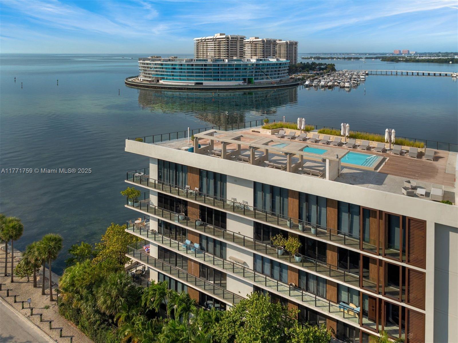 BRICKELLS FLAGLER - Residential