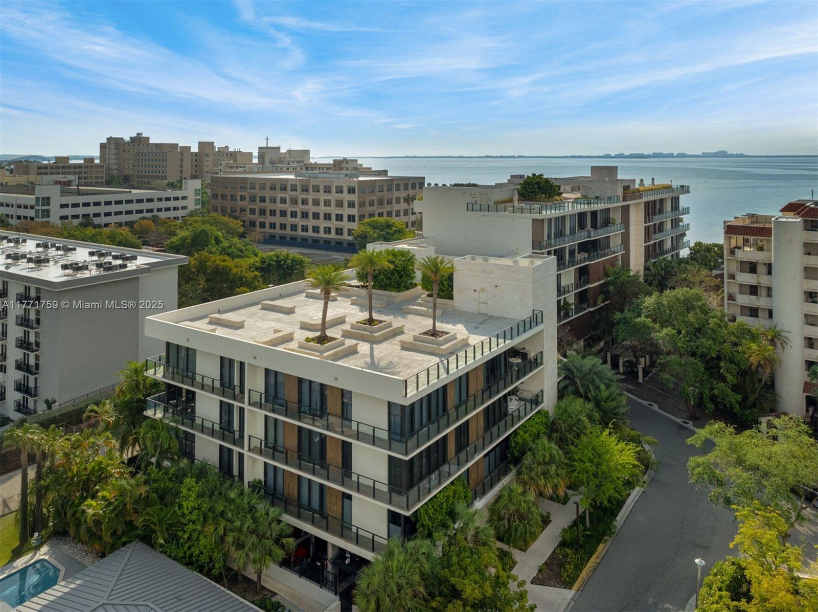 BRICKELLS FLAGLER - Residential