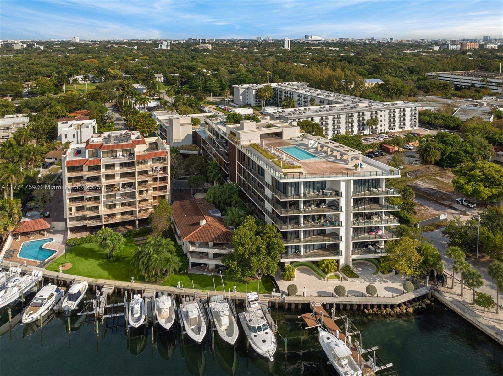 BRICKELLS FLAGLER - Residential