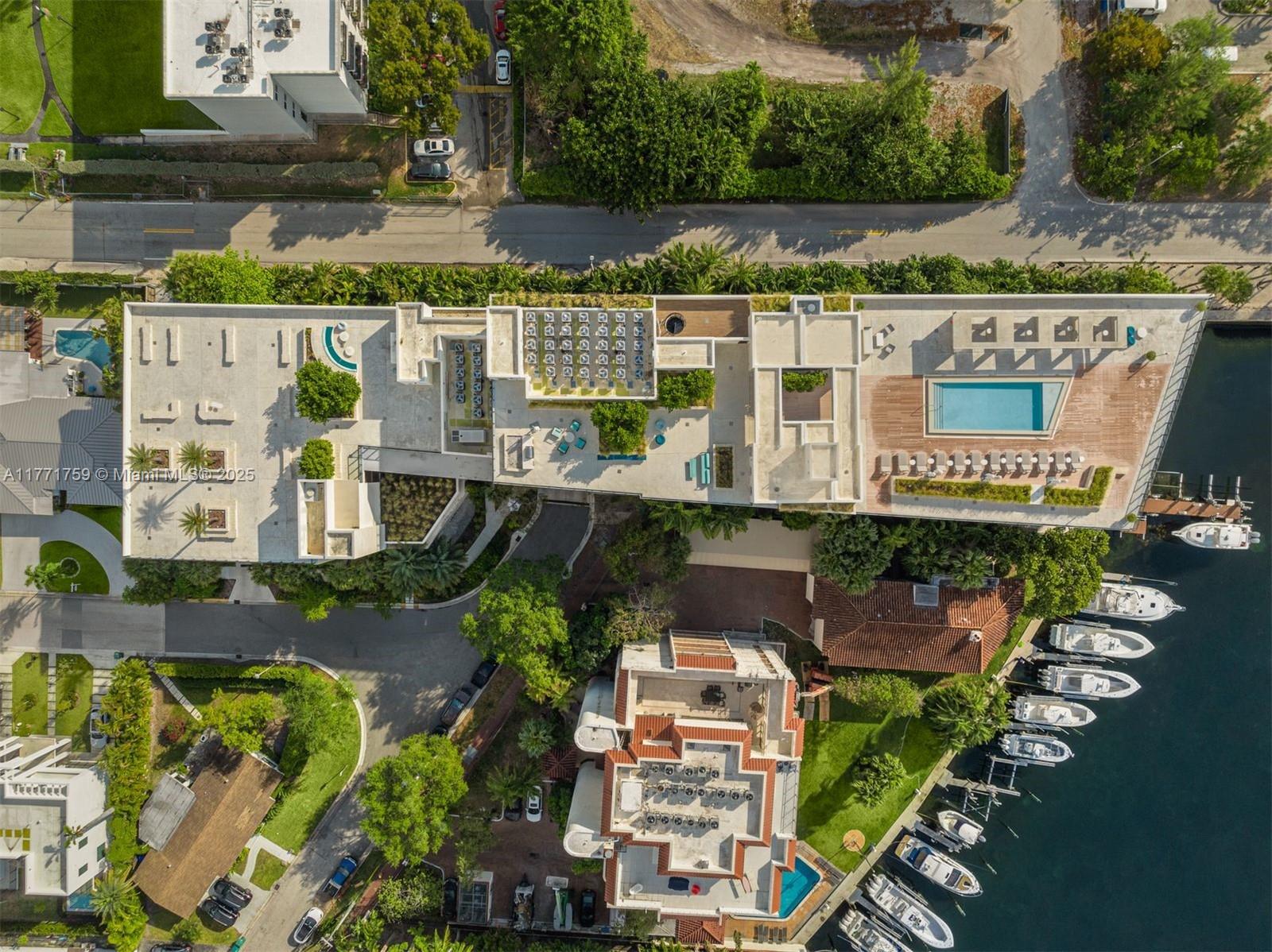 BRICKELLS FLAGLER - Residential